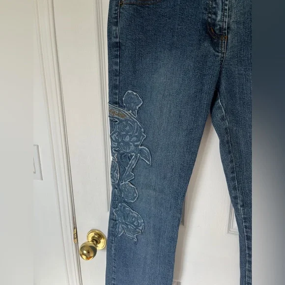 Blue Embroidered Women's vintage Jeans - Picture 2 of 5